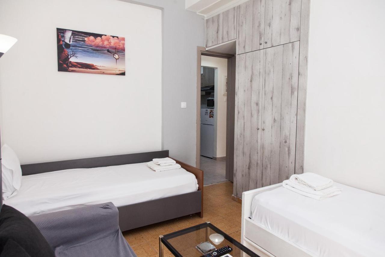 Cozy Apartment Near Stavros Niarchos Park Athen Eksteriør billede