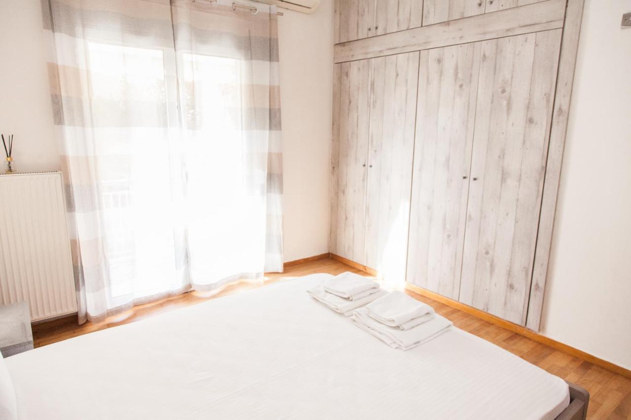 Cozy Apartment Near Stavros Niarchos Park Athen Eksteriør billede