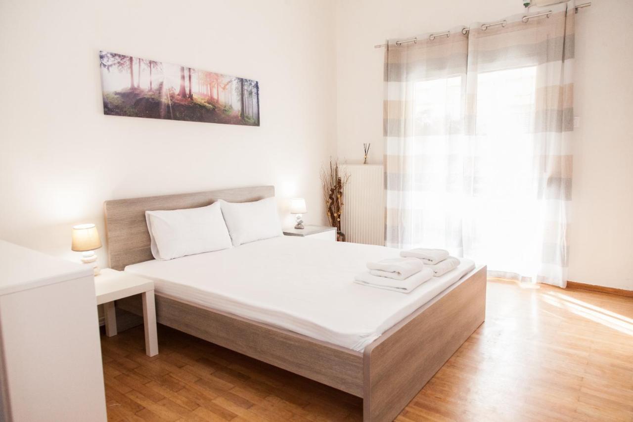 Cozy Apartment Near Stavros Niarchos Park Athen Eksteriør billede