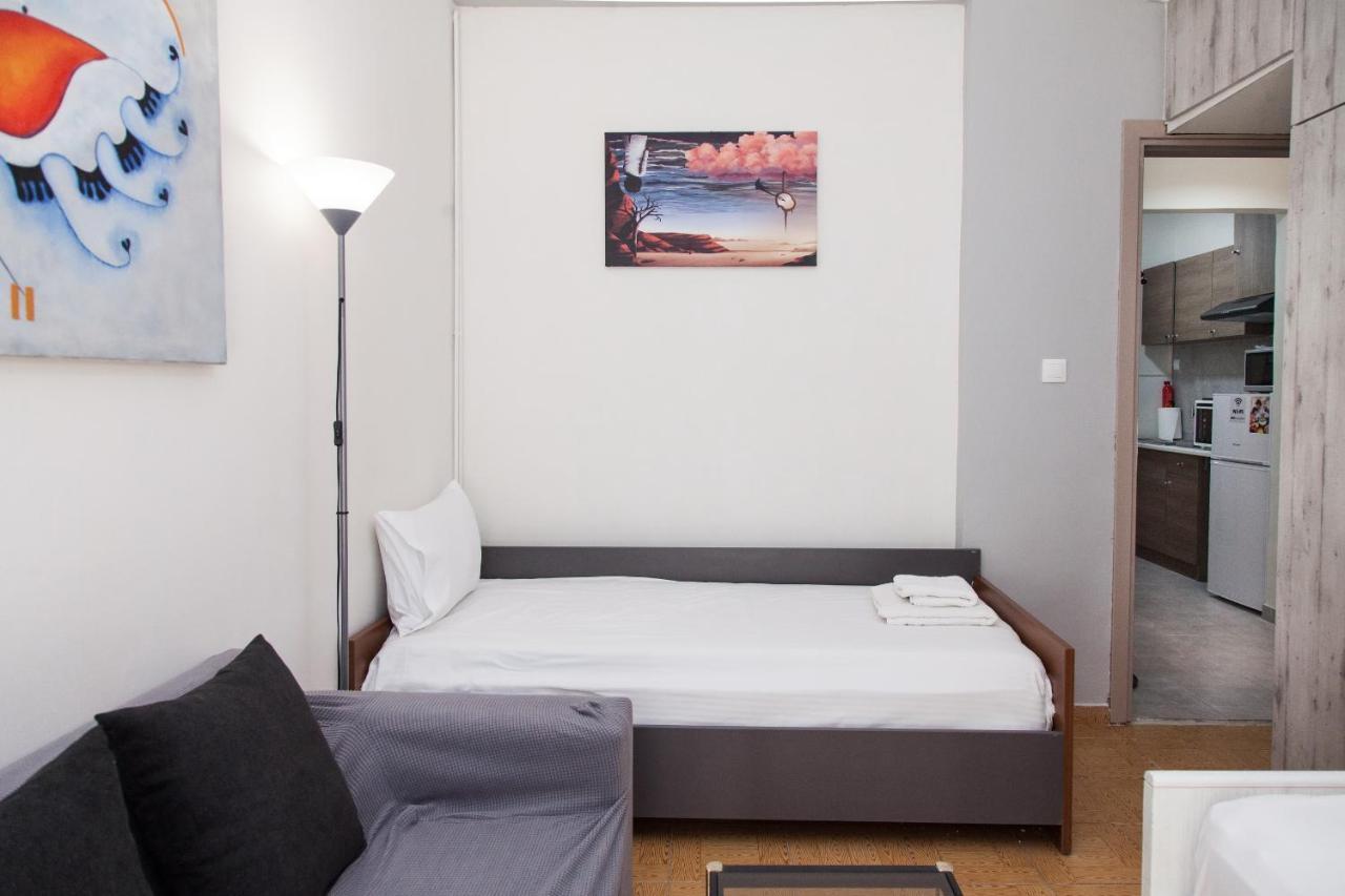 Cozy Apartment Near Stavros Niarchos Park Athen Eksteriør billede